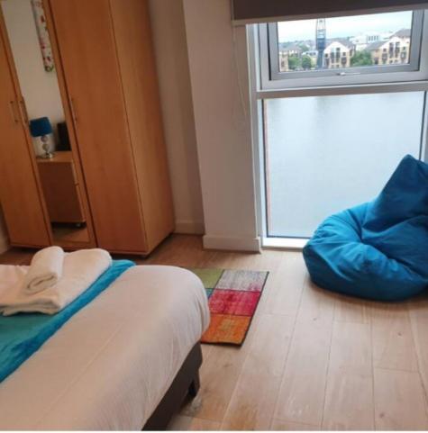 ロンドンLovely Waterfront Flat Canary Wharf Excel Centreアパートメント エクステリア 写真